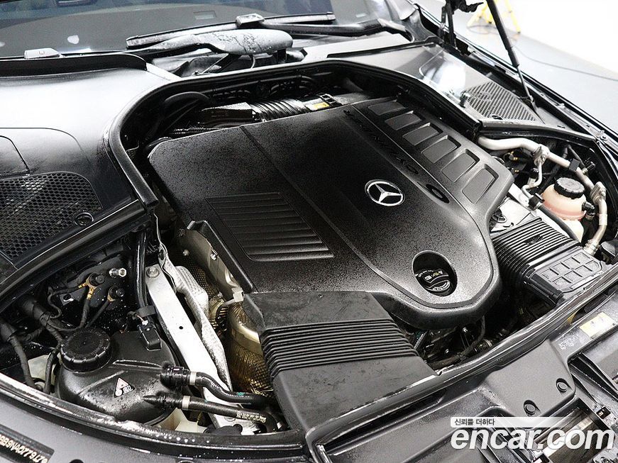 Mercedes-Benz S-Class 2022