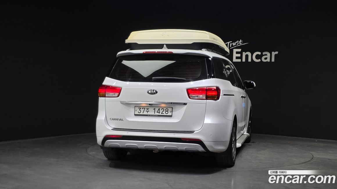 Kia Canival 2015