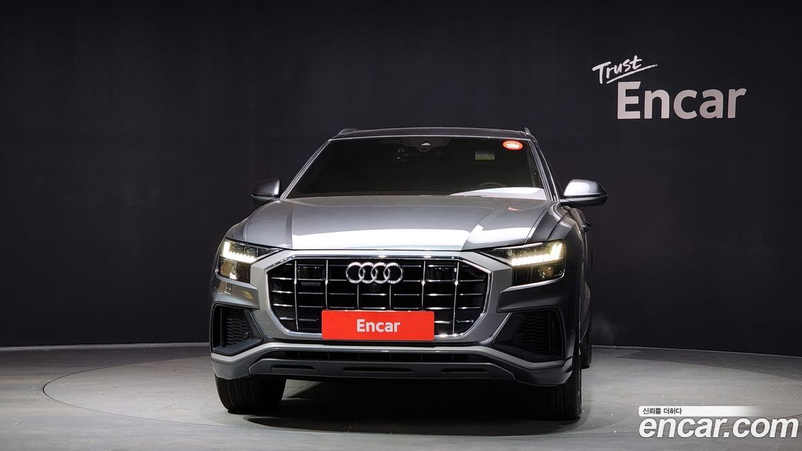 Audi Q8 2020