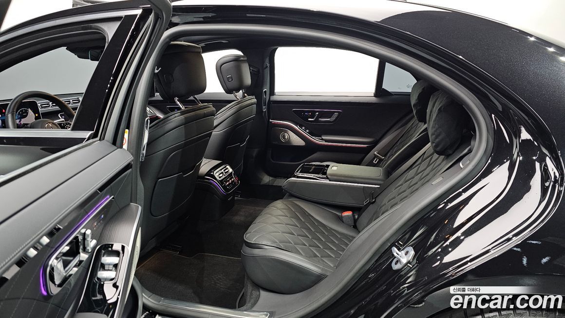 Mercedes-Benz S-Class 2023