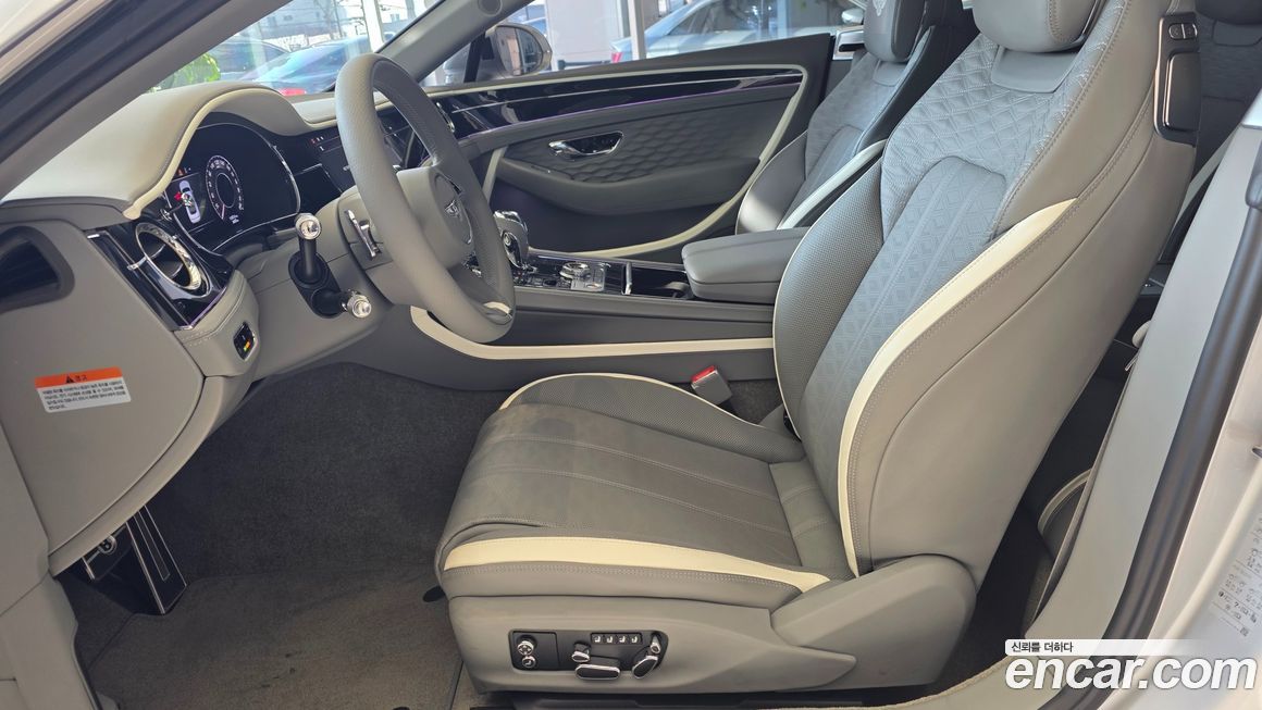 Bentley Continental 2025