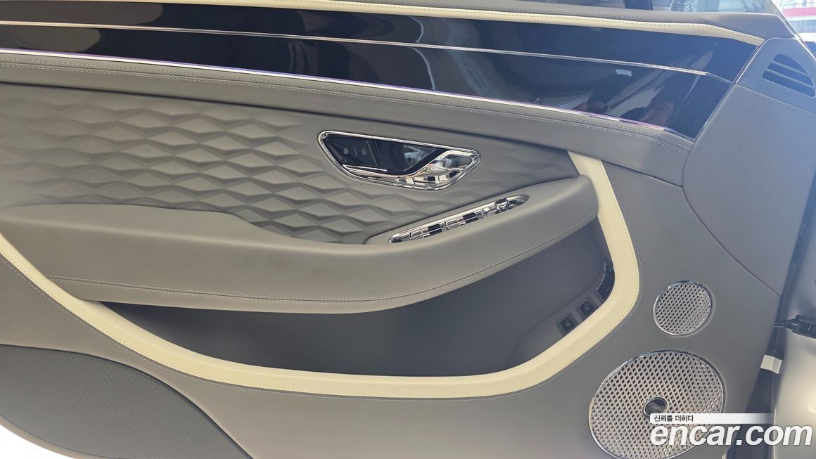 Bentley Continental 2025