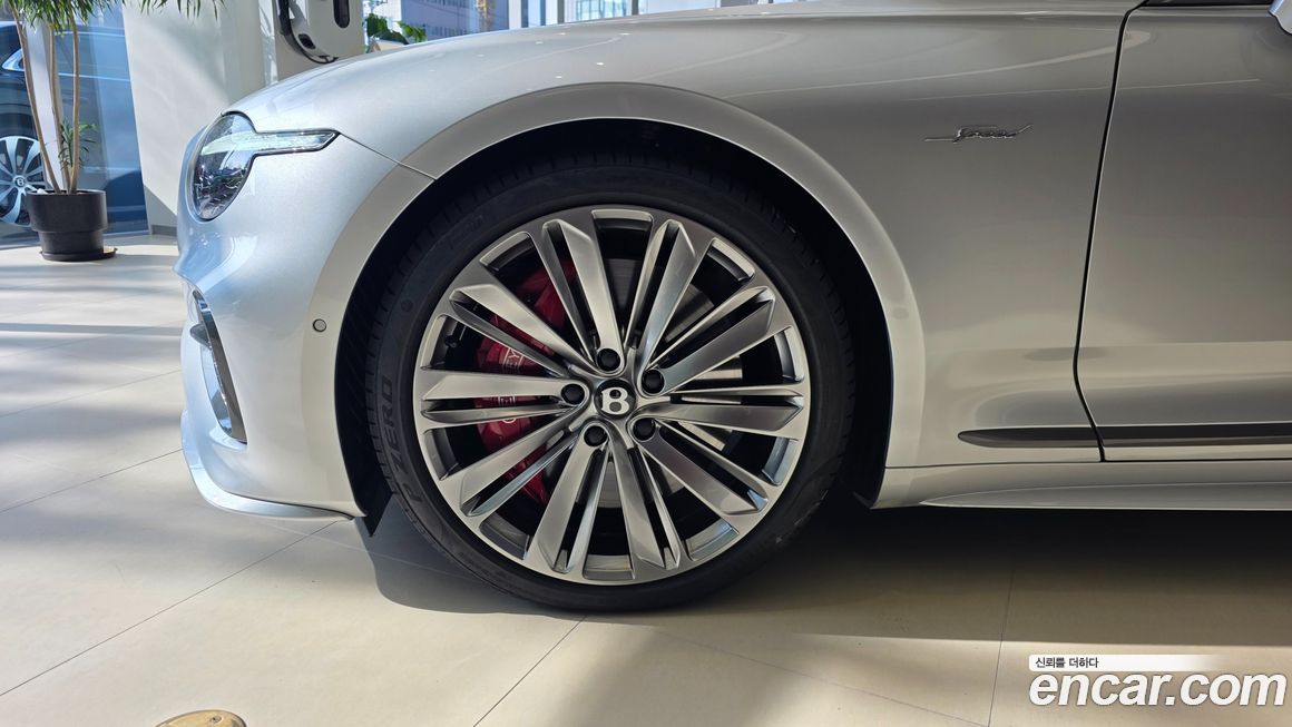 Bentley Continental 2025