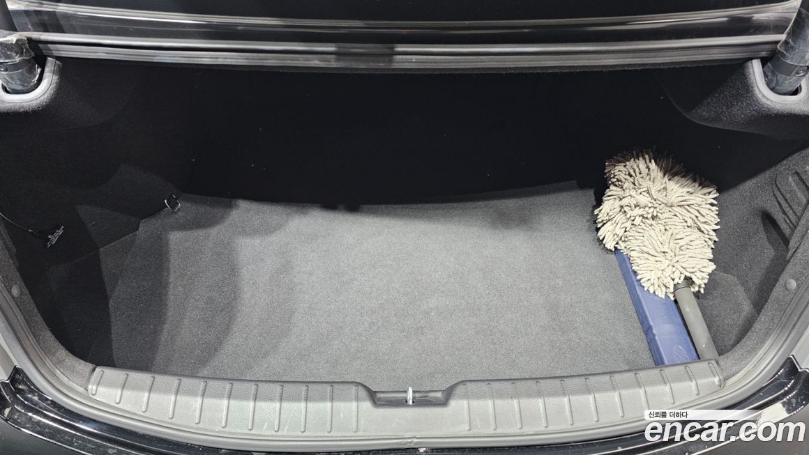 Hyundai Grandeur 2013