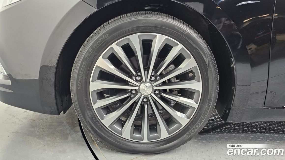 Hyundai Grandeur 2013