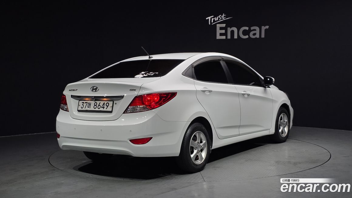 Hyundai Accent 2011