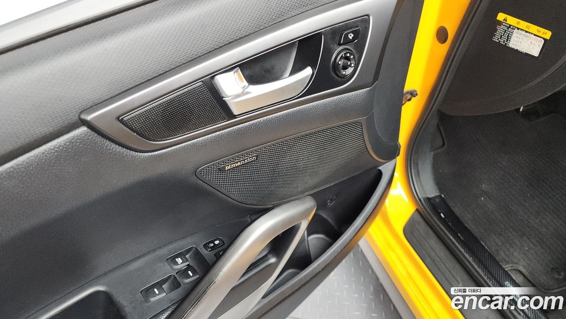 Hyundai Veloster 2013