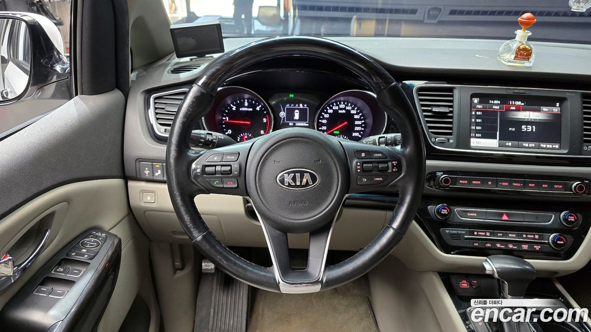 Kia Canival 2018