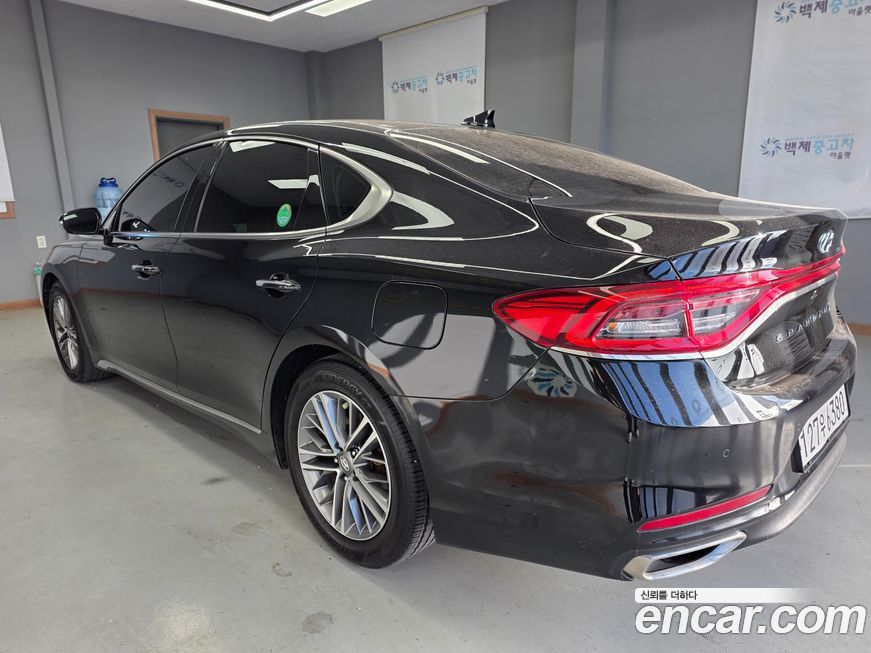 Hyundai Grandeur 2017