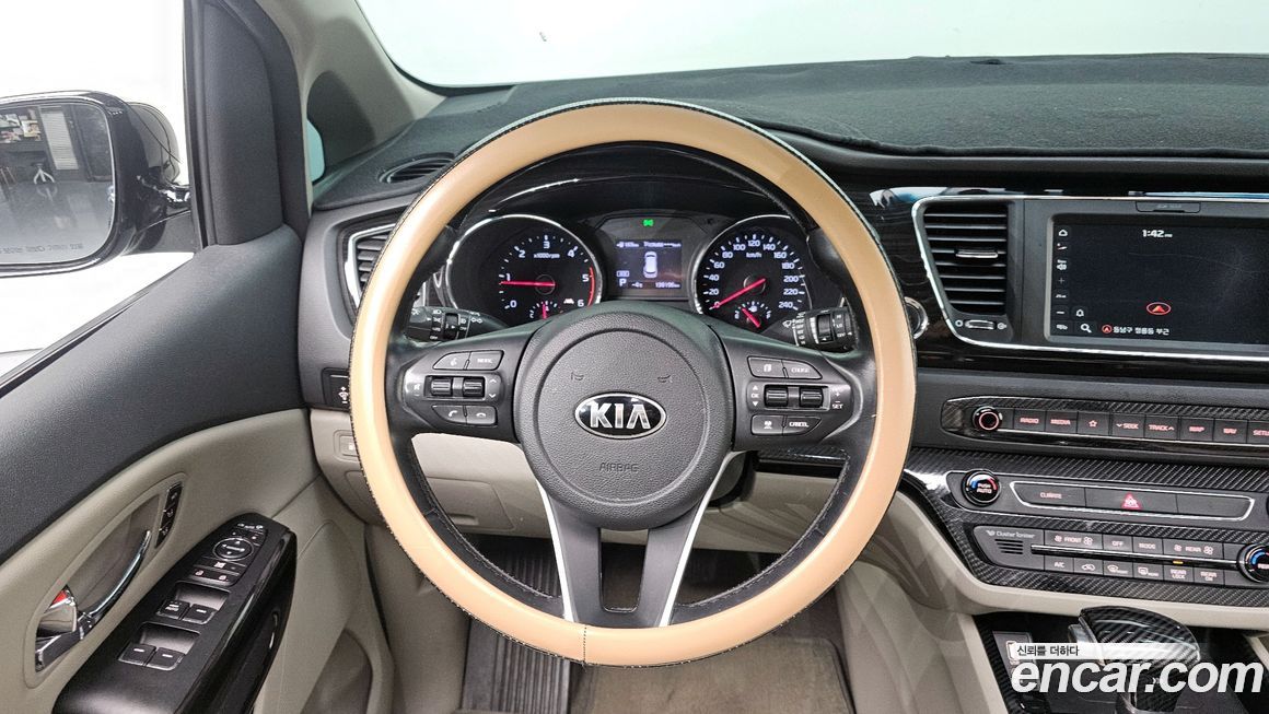 Kia Canival 2019