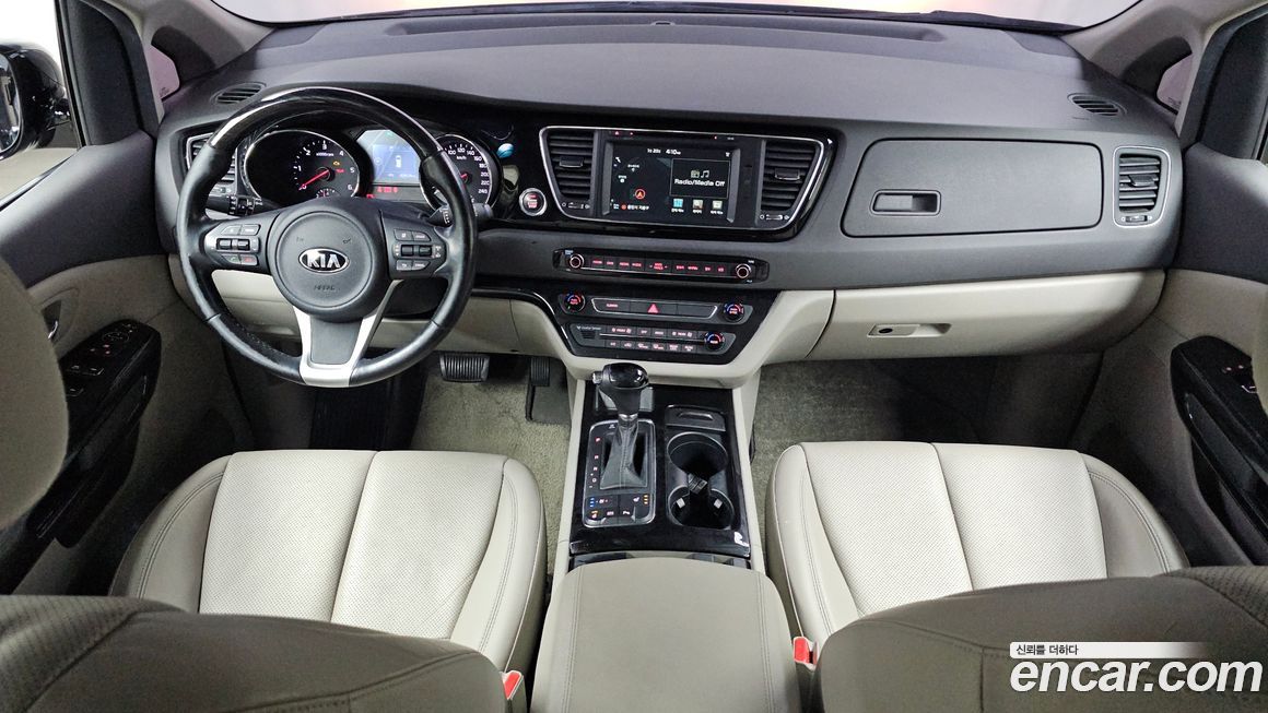 Kia Canival 2016