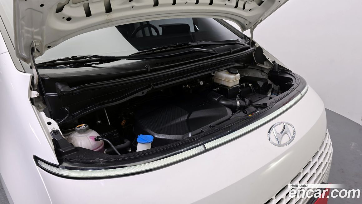 Hyundai Staria 2022