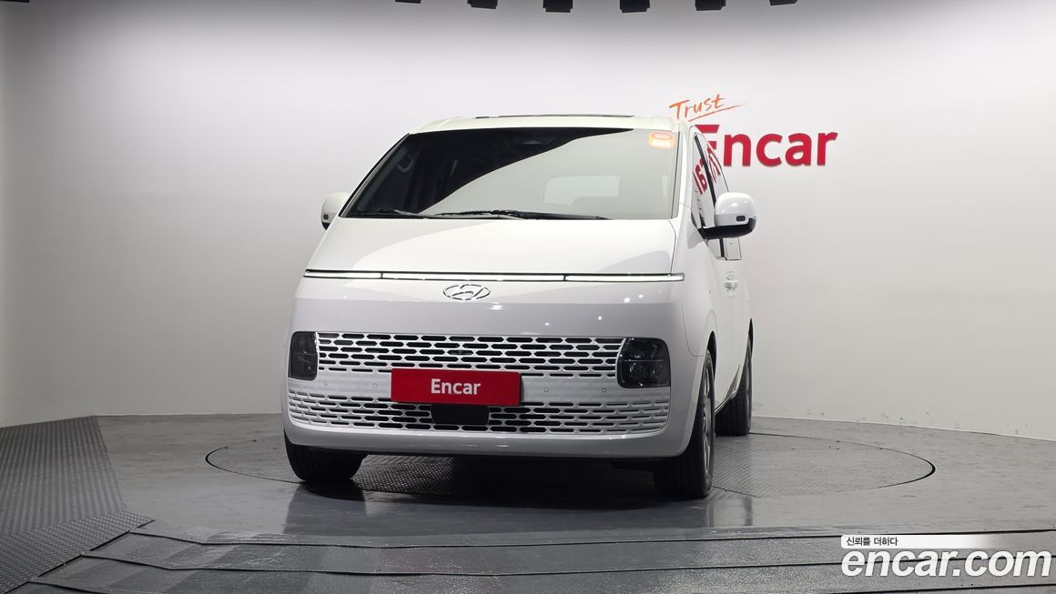 Hyundai Staria 2022