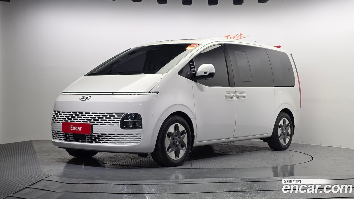 Hyundai Staria 2022