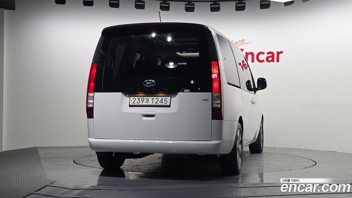 Hyundai Staria 2022