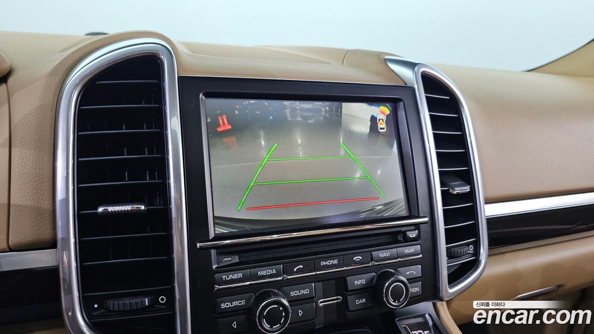 Porsche Cayenne 2016