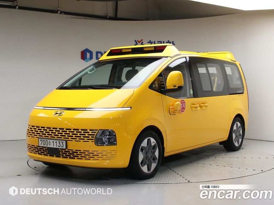 Hyundai Staria 2023