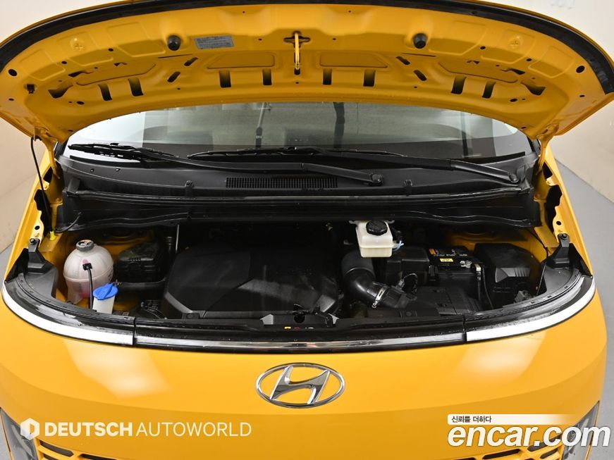 Hyundai Staria 2023