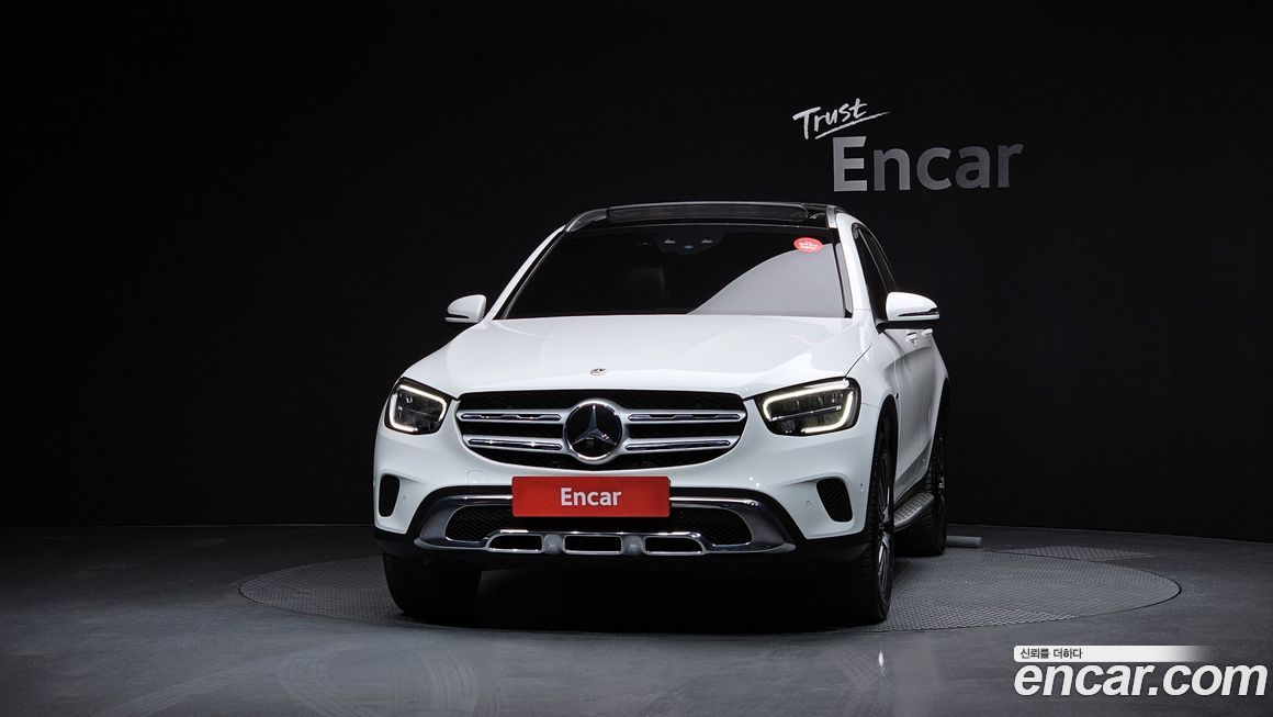 Mercedes-Benz GLC-Class 2021