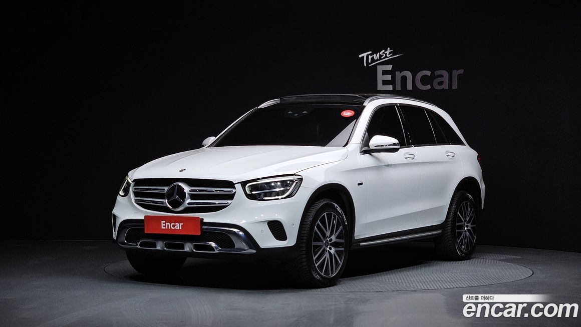Mercedes-Benz GLC-Class 2021