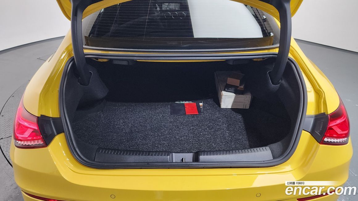 Mercedes-Benz CLA-Class 2021