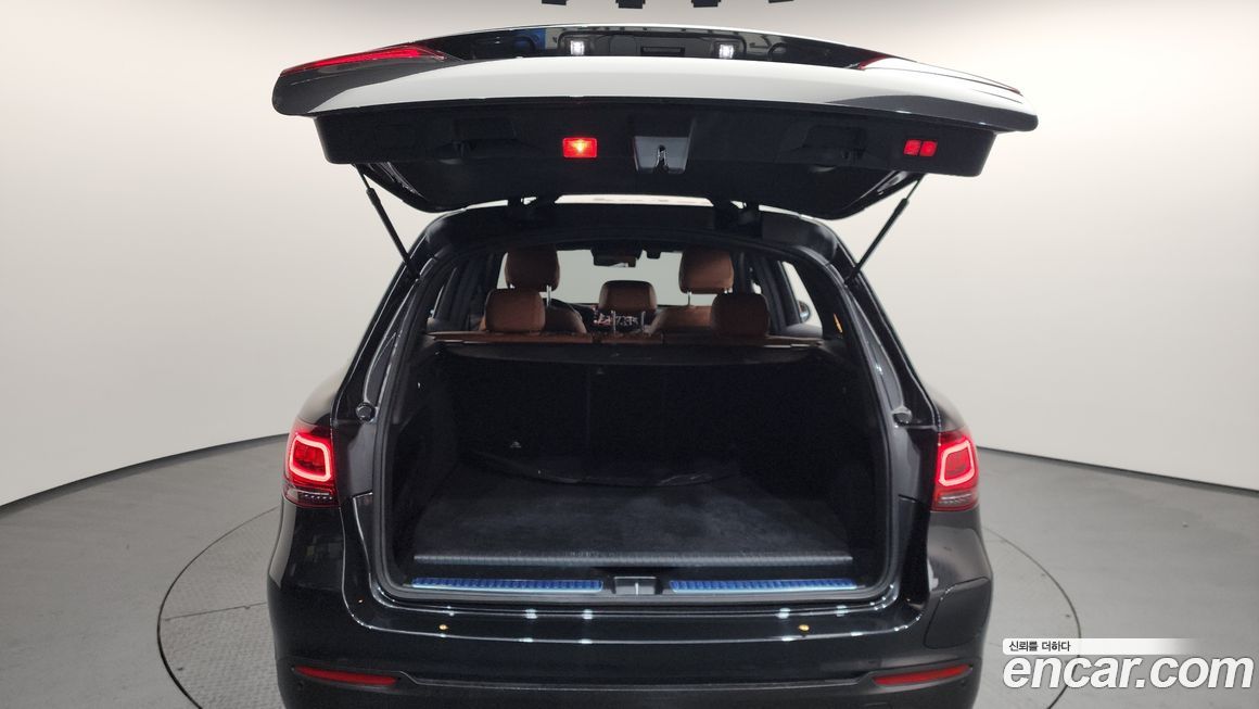 Mercedes-Benz GLC-Class 2022