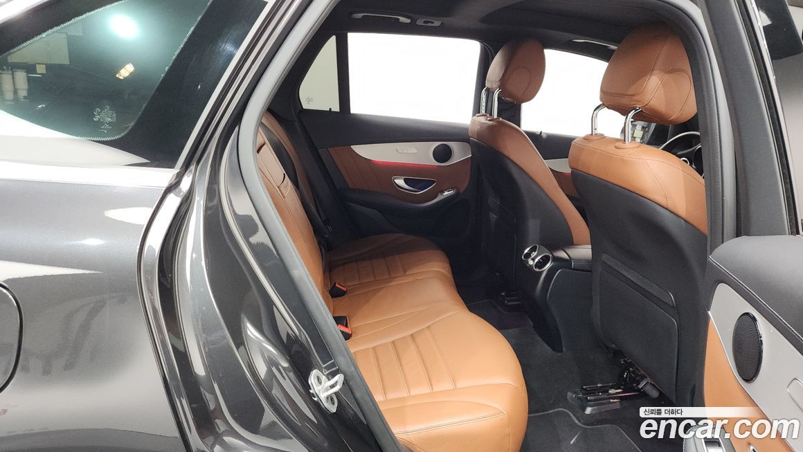 Mercedes-Benz GLC-Class 2022