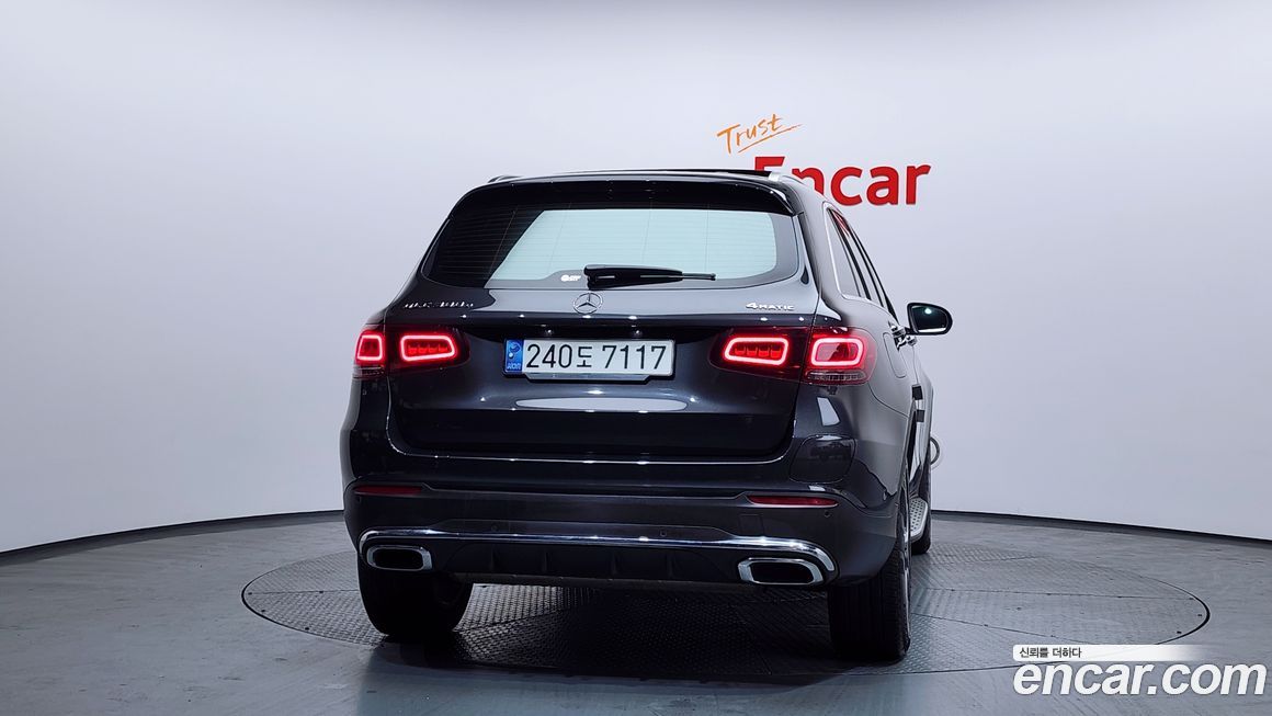 Mercedes-Benz GLC-Class 2022