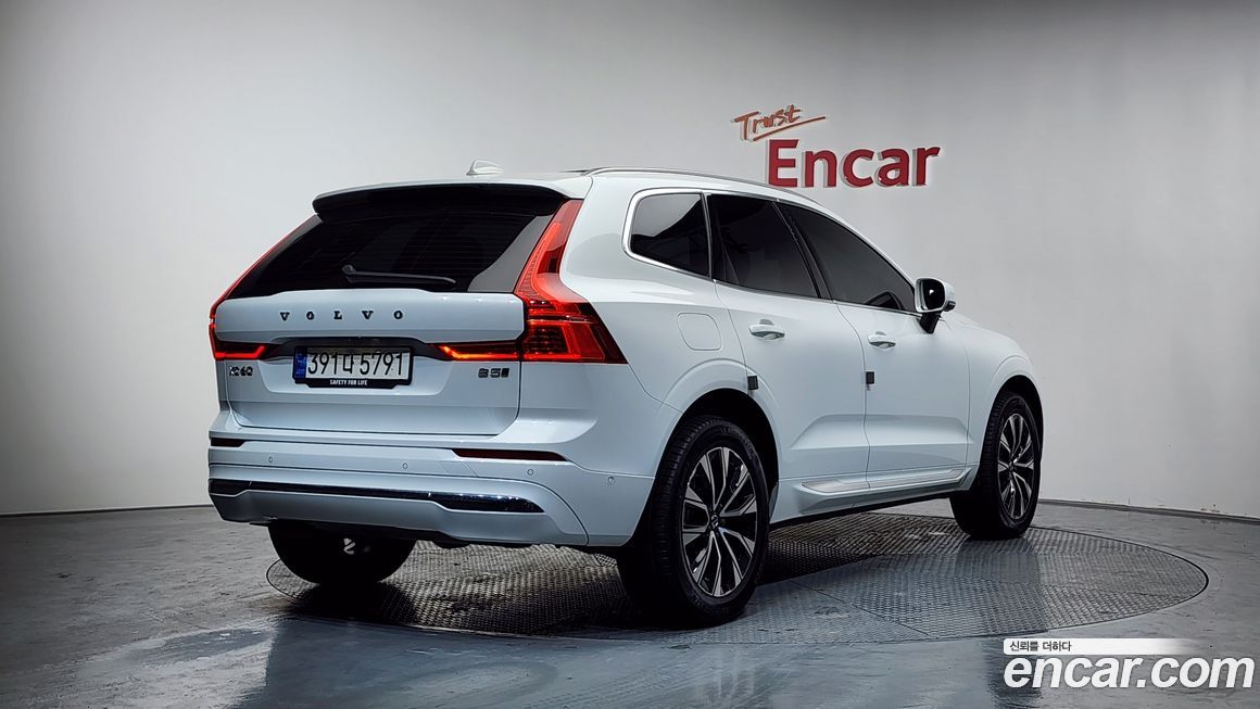 Volvo XC60 2023