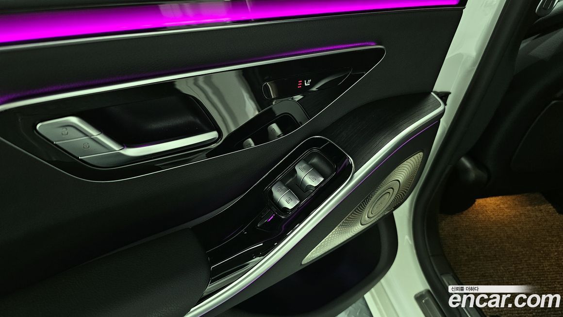 Mercedes-Benz S-Class 2021