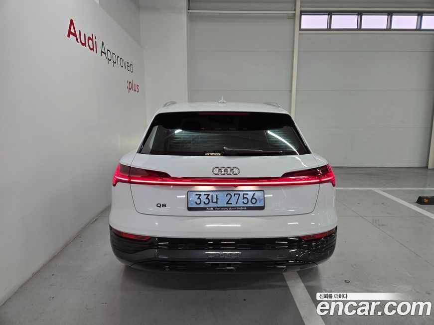 Audi Q8 e-tron 2024