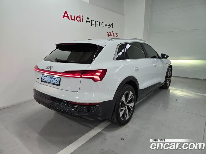 Audi Q8 e-tron 2024