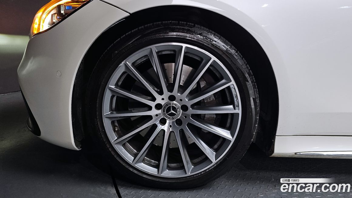 Mercedes-Benz S-Class 2022