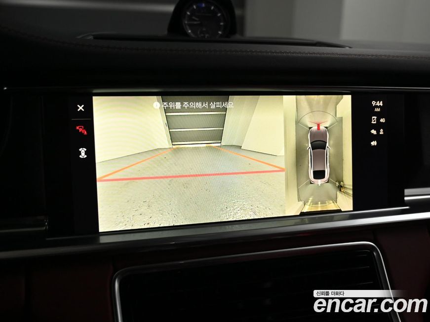 Porsche Panamera 2023