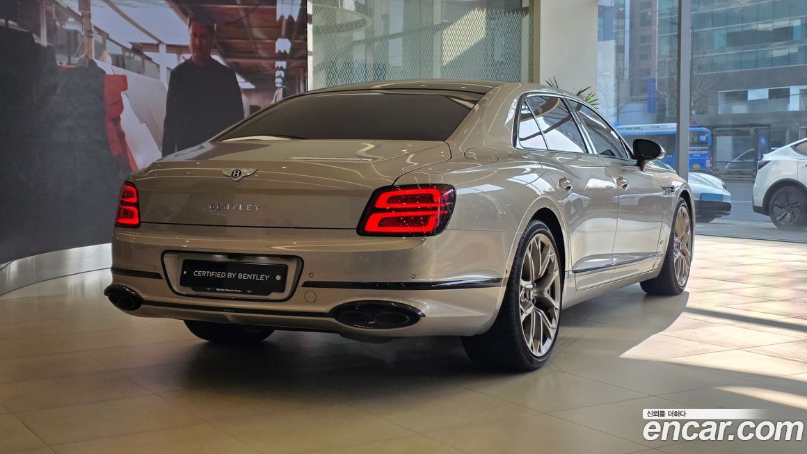 Bentley Flying Spur 2024