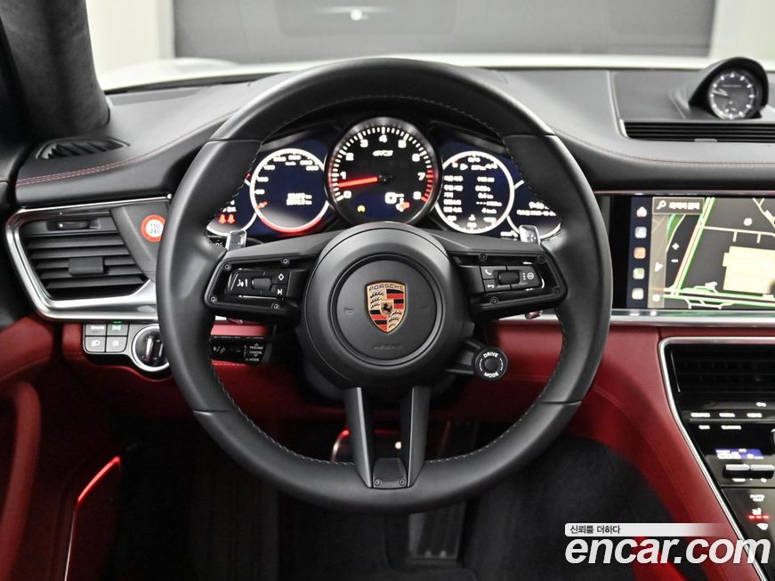 Porsche Panamera 2023