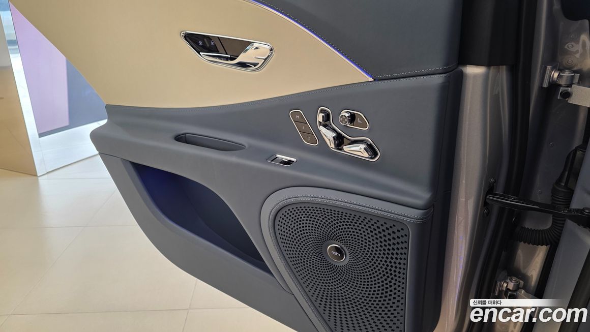 Bentley Flying Spur 2024