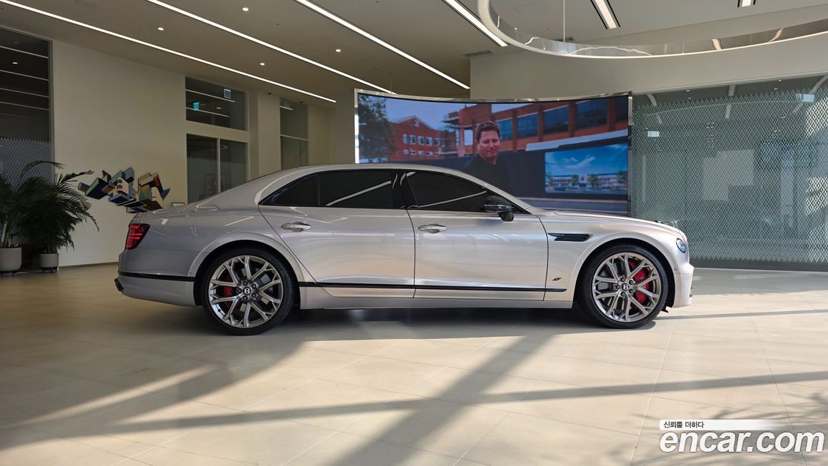 Bentley Flying Spur 2024