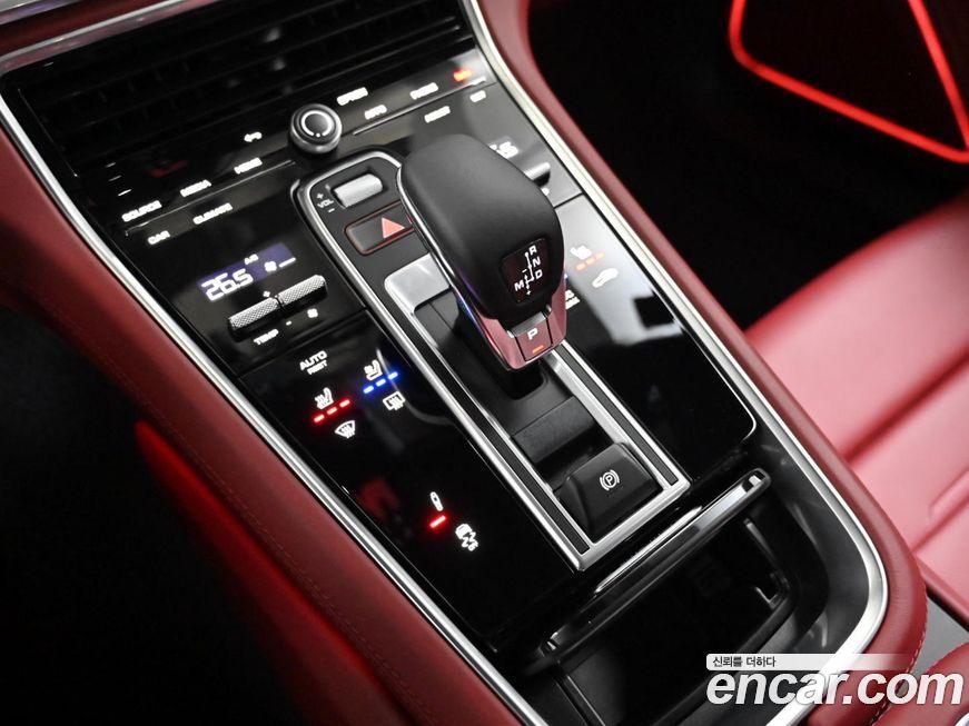 Porsche Panamera 2023