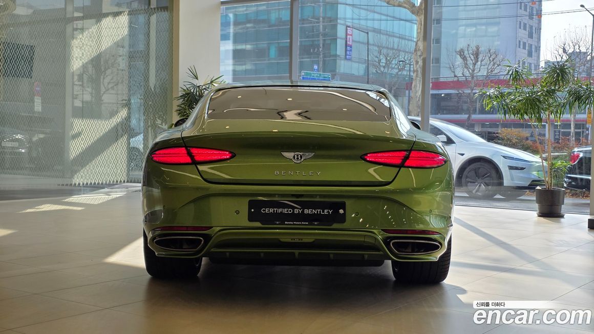 Bentley Continental 2025