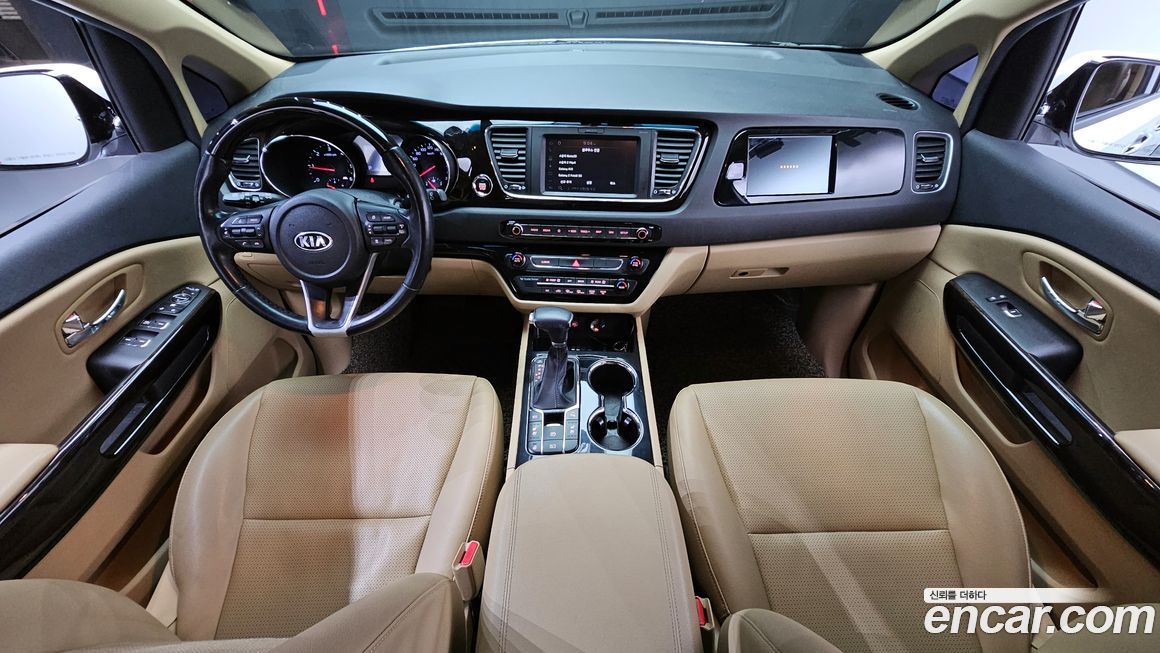 Kia Canival 2019