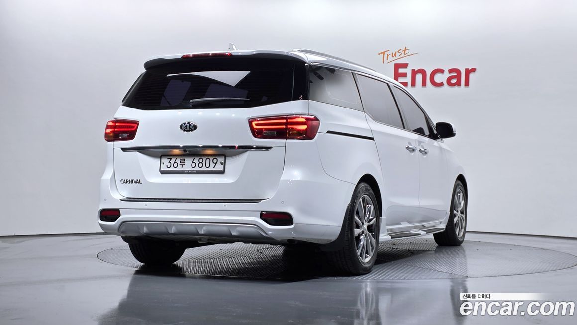 Kia Canival 2019