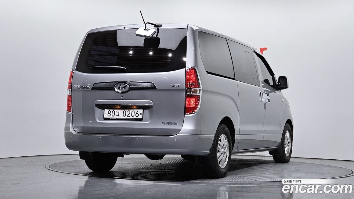 Hyundai Starex 2019