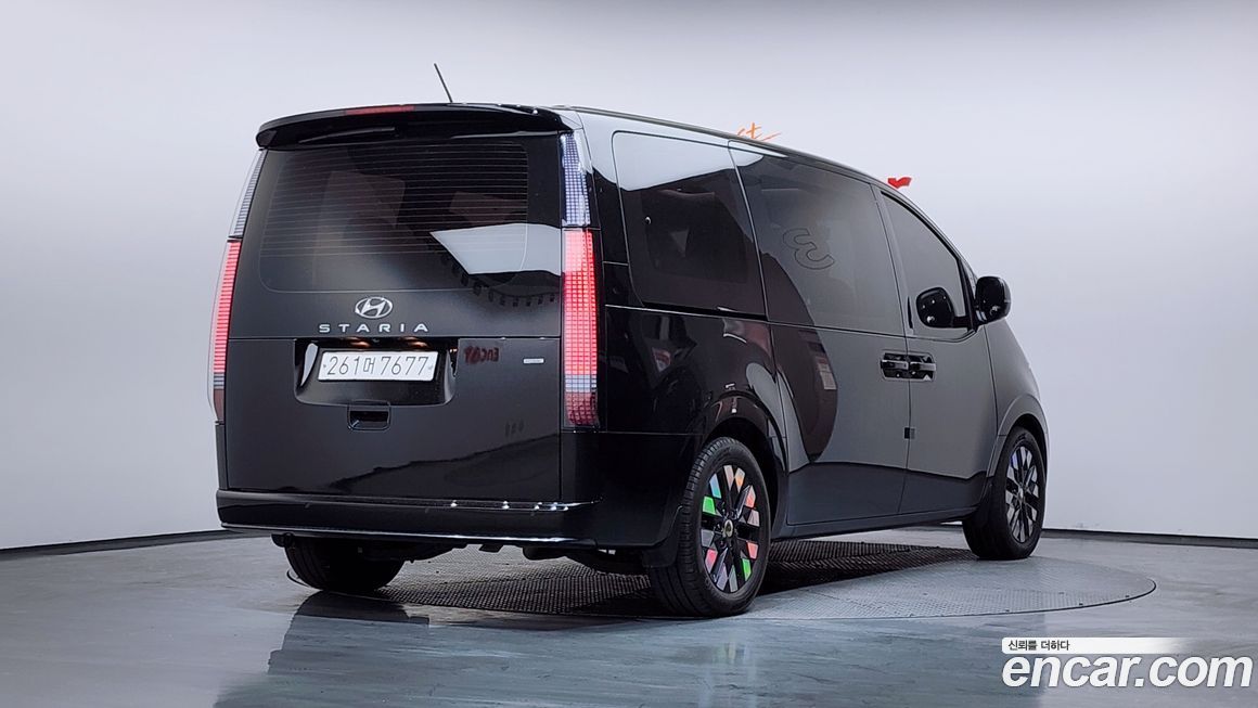 Hyundai Staria 2022