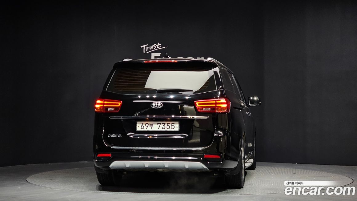 Kia Canival 2019