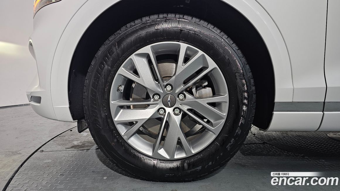 Genesis GV70 2024