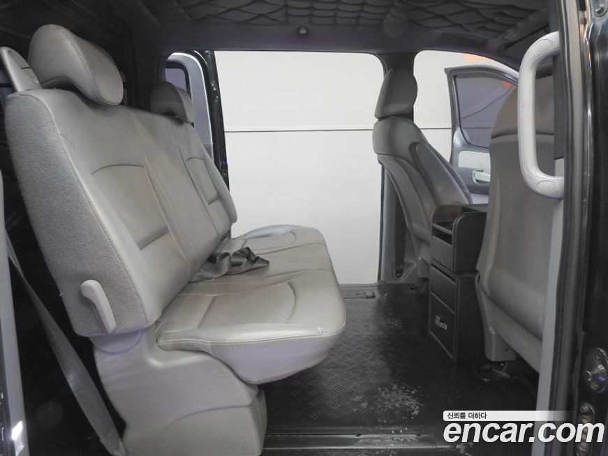 Hyundai Starex 2016