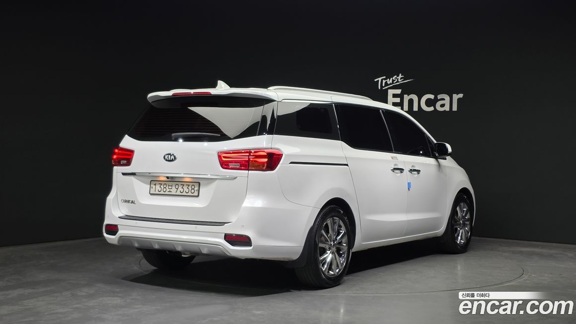 Kia Canival 2019