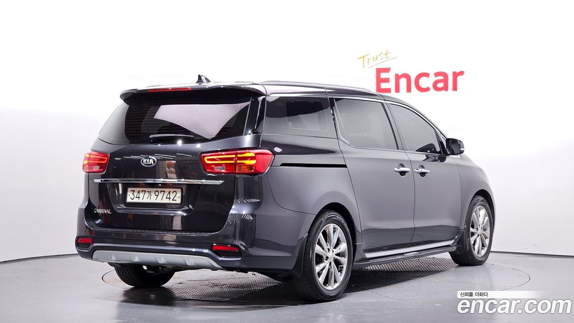 Kia Canival 2019