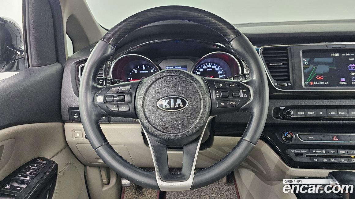 Kia Canival 2019